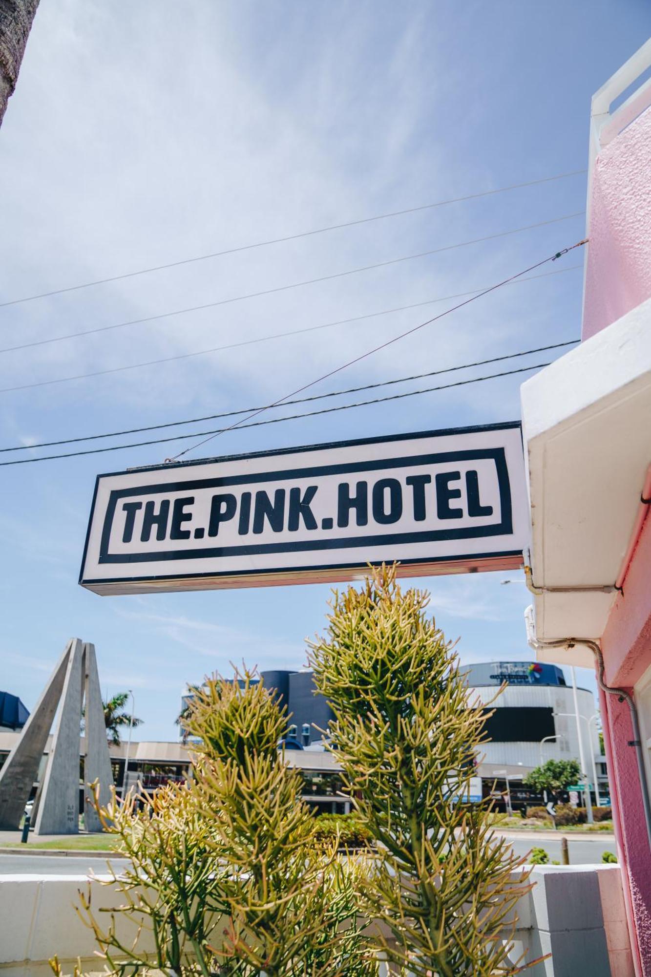 The Pink Hotel Coolangatta Gold Coast Ngoại thất bức ảnh