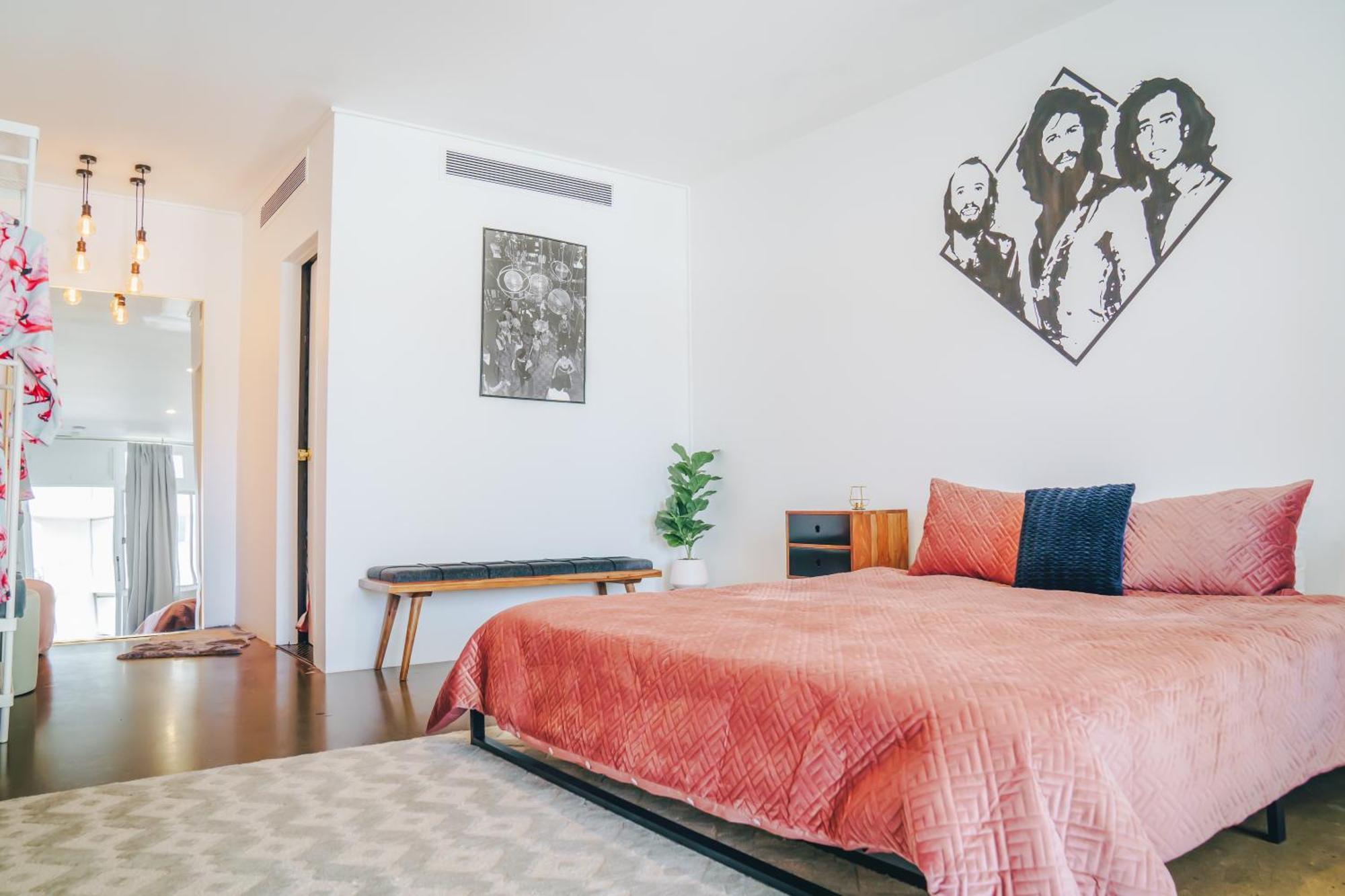 The Pink Hotel Coolangatta Gold Coast Ngoại thất bức ảnh