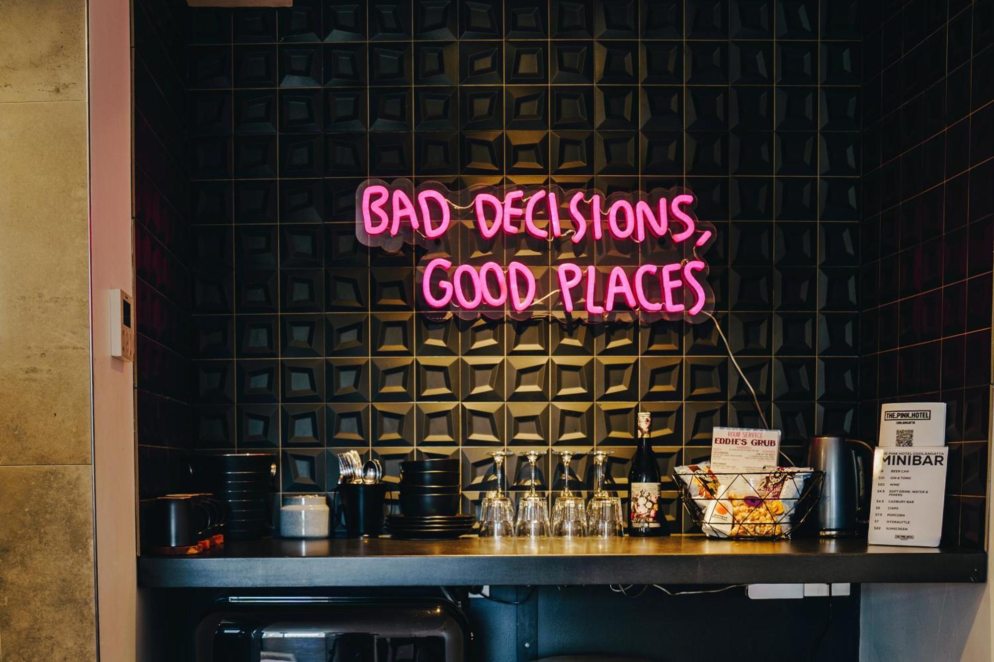 The Pink Hotel Coolangatta Gold Coast Ngoại thất bức ảnh